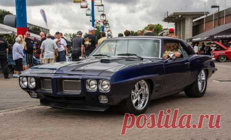 '69 Pontiac Firebird Custom