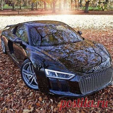 (82) Facebook