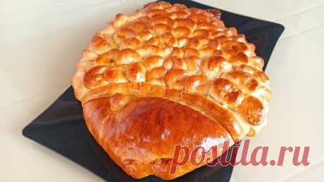 Пирог "Золотая рыбка"/Или как красиво оформить Рыбный пирог/Pie "Goldfish" Рецепт теста вы найдете здесь: Дрожжевое Тесто "Изумительное": https://www.youtube.com/watch?v=XKjQnuWaNxQ&list=PLD5w98JpQ-I7Nty2jeo9uX6QA94XoMaUvРецепт начи...