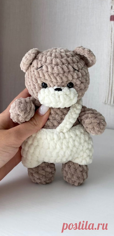 PDF Мишка крючком. FREE crochet pattern; Аmigurumi animal patterns. Амигуруми схемы и описания на русском. Вязаные игрушки и поделки своими руками #amimore - медведь из плюшевой пряжи, плюшевый медвежонок, мишка в шортиках.