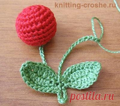 Вязаные бусы: http://knitting-croshe.ru/vyazanye-busy-svoimi-rukami-iz-vyazanyx-vishen