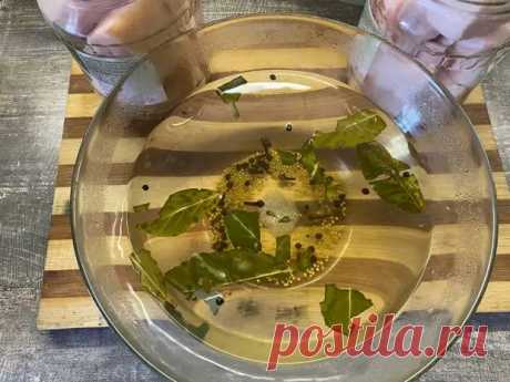(10) Сало солю по любимому рецепту советских космонавтов. Просто и очень вкусно - Будет вкусно - 19 апреля - 43204129808 - Медиаплатформа МирТесен