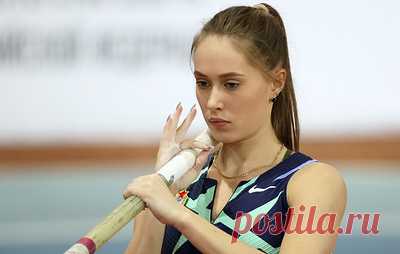 Кнороз стала восьмой российской легкоатлеткой, выполнившей норматив чемпионата мира. На турнире в Чебоксарах прыгунья с шестом показала результат 4,75 метра при нормативе 4,71 м