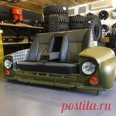 Четкий диванчик..