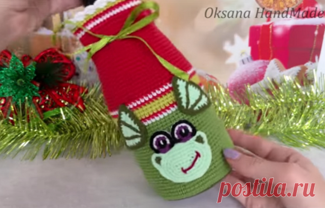Новогодний чехол крючком на бутылку шампанского. Мастер-класс | Креаликум