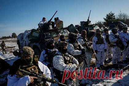 Российский дипломат обвинил США во втягивании Европы в конфликт на Украине. США все глубже толкают Европу в конфликт на Украине и сваливают ответственность за его продолжение. Во втягивании европейских стран в украинский конфликт Вашингтон обвинил глава делегации РФ на переговорах в Вене по вопросам военной безопасности и контроля над вооружениями Константин Гаврилов.