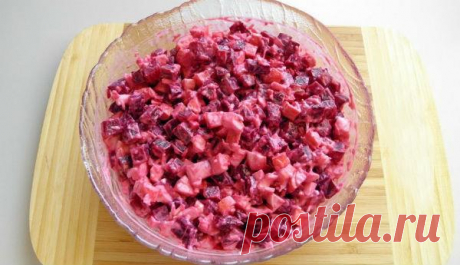 Безумно вкусный свекольный салат с крабовыми палочками - Сайт для женщин Представляем вашему вниманию рецепт потрясающего салата из свеклы и крабовых палочек.Этот нежный вкус с лёгкой пикантностью вас обязательно покорит. Ингредиенты самые простые и готовится очень легко. Так почему бы его не приготовить? Подойдёт как к обыденному столу, так и к праздничному. Сохраняйте рецептики и радуйте свое окружение новыми вкуснейшими салатами. ✓ 200 гр свеклы ✓ …