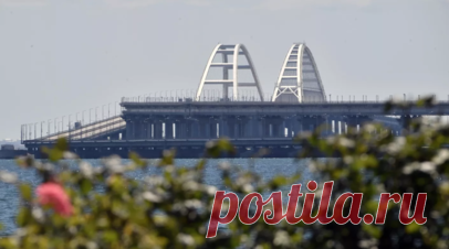 В суд поступило дело офицера Росгвардии, оставившего без защиты Крымский мост. Во Второй западный окружной военный суд поступило дело в отношении начальника отдела морского управления Росгвардии Сергея Волкова по поводу закупки некорректно работающих комплексов «Орёл — БПЛА» для защиты Крымского моста. Читать далее