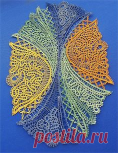 Doily Romanian Point Lace Style ECRU (Beige) Floral Pattern 15" x 6"