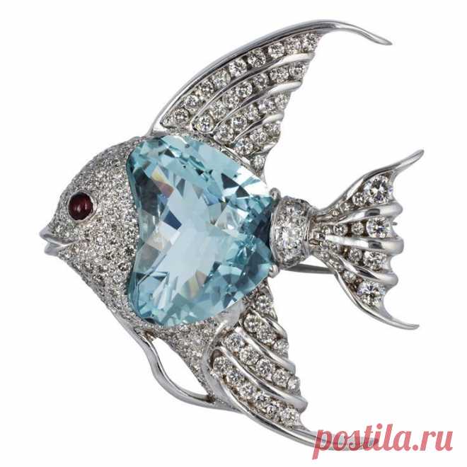 Aquamarine Diamond Fish Pin | Gems & Jewelry