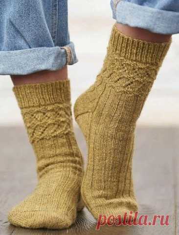 Вязаные носки «Гречиха» от дизайнера Caroline Birkett