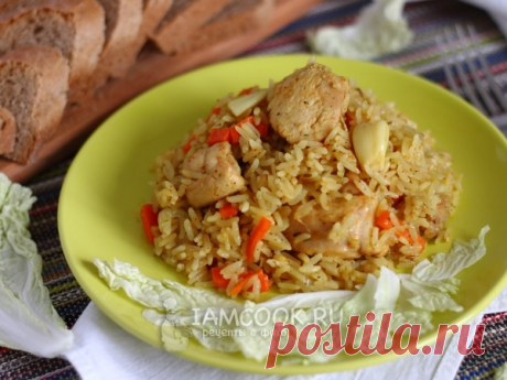 Рассыпчатый плов с курицей в мультиварке — рецепт с фото на Русском, шаг за шагом. Такой плов не требует временных затрат и специальных навыков, достаточно подготовить ингредиенты и передать в руки верной мультиварки. #рецепт #плов #еда #обед #ужин #рецепты