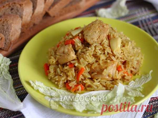 Рассыпчатый плов с курицей в мультиварке — рецепт с фото на Русском, шаг за шагом. Такой плов не требует временных затрат и специальных навыков, достаточно подготовить ингредиенты и передать в руки верной мультиварки. #рецепт #плов #еда #обед #ужин #рецепты