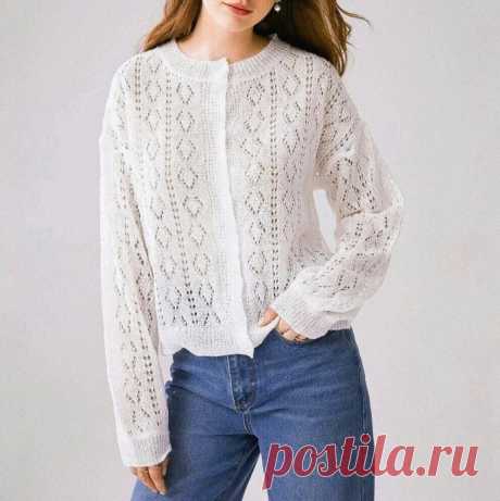 Кофточка с ромбами и ажурными дорожками спицами