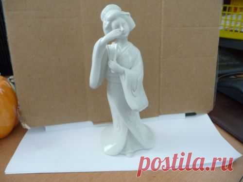 Meissen vtg WHITE porcelain 7 1/4'' tall Asian Geisha Girl figurine | eBay