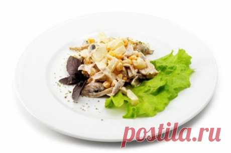 Салат из курицы с ананасами и кукурузой рецепт – салаты