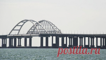 Проезд по Крымскому мосту временно остановлен