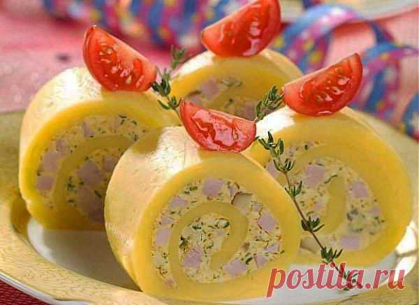 Рулет из сыра, ветчины и шампиньонов - Рецепты с фото