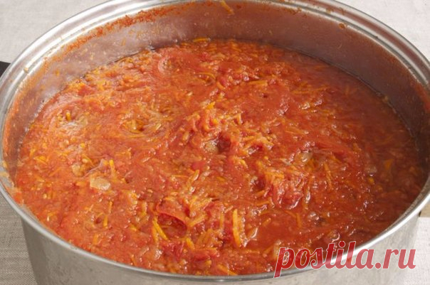 Домашняя аджика с яблоками