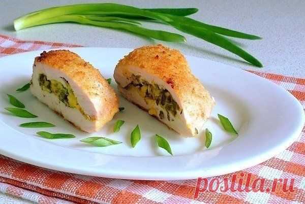 Куриное филе с творогом и зеленью