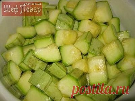 25 рецептов с кабачками:
1. Кабачки в кляре
2. Такое блюдо из кабачков вкуснее мяса
3. Кабачковый веер 
4. Соломка их кабачков
5. Пирог из кабачков с заварным кремом
6. Чебуреки из кабачков
7. Котлеты из кабачков
8. Кабачки под сыром
9. Пикантный салат из кабачков
10. Пирог из кабачков
11. Лодочки из кабачка с мясом
12. Жареные кабачки "Тещин язык"
13. Острая закуска 
14. Кабачки, запеченные с помидорами и сыром
15. Лазанья из кабачков
16. Жареные кабачки с оригинальным со...