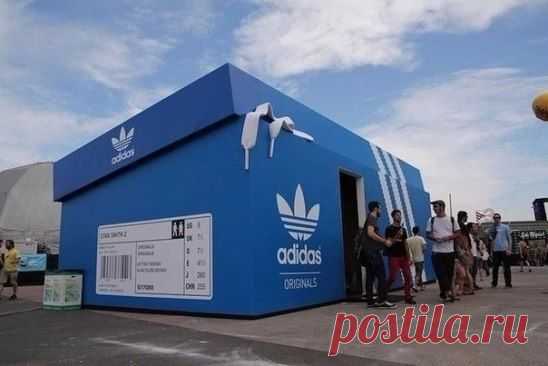 Магазин Adidas в Амстердаме
