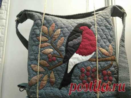 (10) Facebook