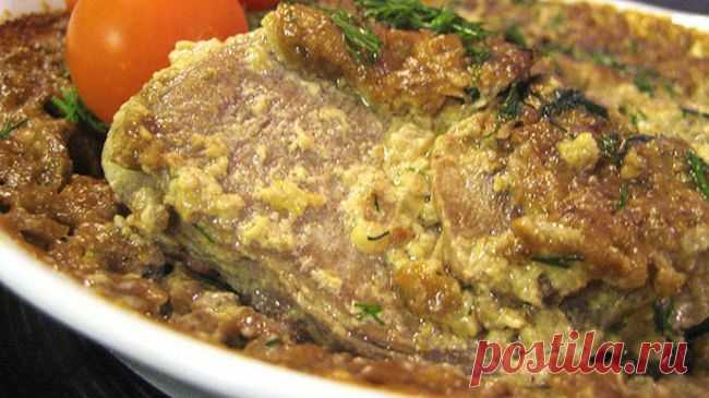 Язык под сливочным соусом с грецкими орехами