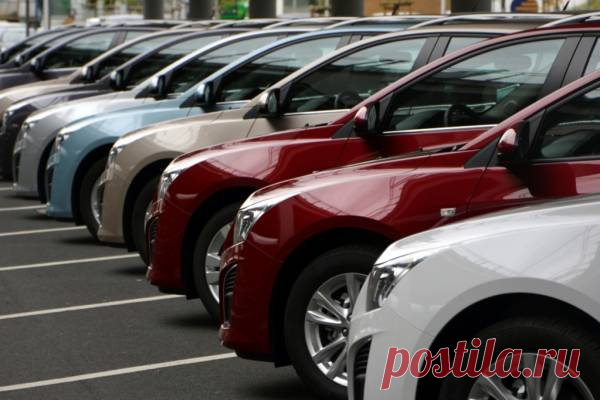 В России взлетели цены на машины «Автостат» проанализировал прайсы 49 брендов в России и выяснил, что 22 из них в октябре повысили цены. Вызвано это изменением курса рубля. Начиная с июня 2020 года…