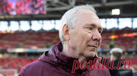 Романцев — о писателе Солженицыне: диссидент, он никогда не любил Россию. Бывший главный тренер московского «Спартака» Олег Романцев рассказал, почему негативно относится к Александру Солженицыну. Читать далее