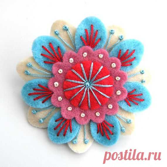 EMBROIDERED FELT ANENOME BROOCH от designedbyjane на Etsy