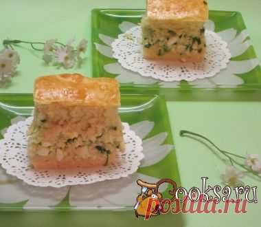 Пирог с яйцом, зеленый луком и отварным рисом фото рецепт приготовления