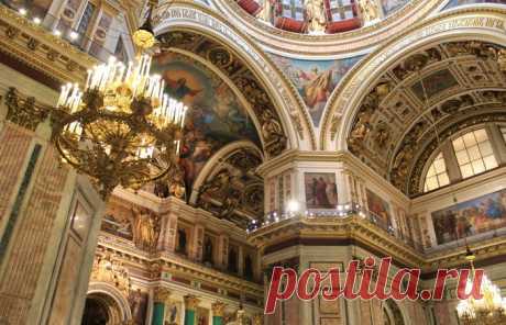 История и легенды Казанского собора