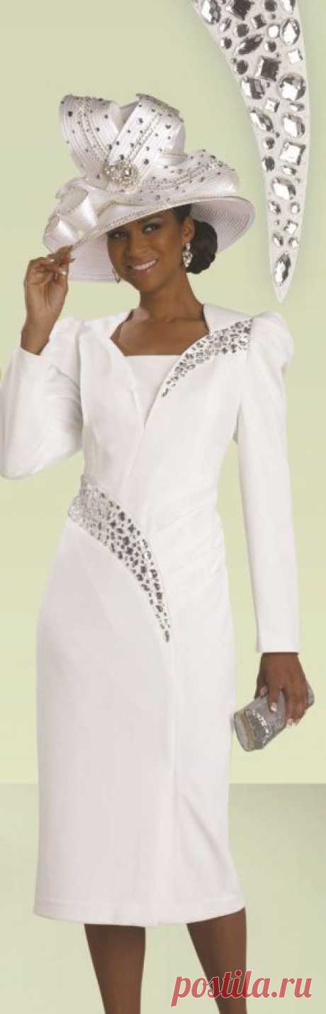 Donna Vinci 5468 Womens White Church Suit - French Novelty