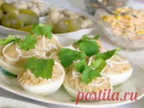 Фаршированные яйца с печенью трески | Четыре вкуса