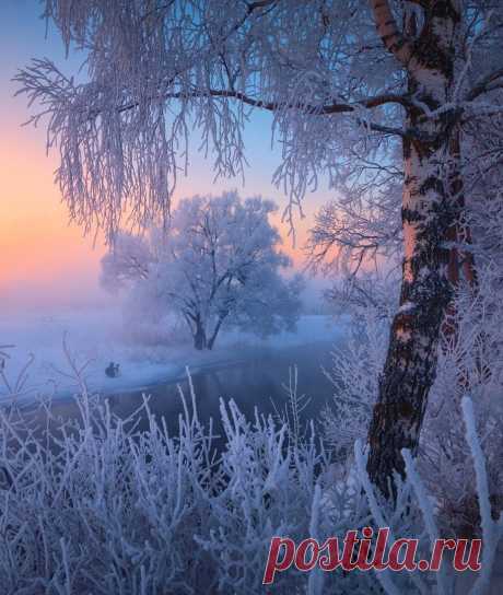 Зимний рассвет на реке Истра, Московская область
