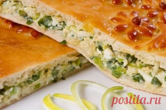 Быстрый заливной порог с зеленым луком и яйцом