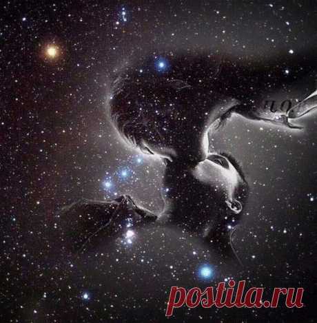 На небе ещё не родившись...Мы что - то Друг Другу шептали....
Я буду искать Тебя, слышишь? ...Но как я Тебя узнаю?
- Быть может по шуму моря...А может, по звёзд мерцанью....
По песням ветров на просторе...По звуку шагов, по молчанью...

А что, если выйдет ошибка?...А что, если вдруг я ослепну...
И чья - то чужая улыбка -Сожжет меня, стану пеплом?
Я пепел возьму в ладони...И буду долго молиться...
А ты, задохнувшись от боли...Воскреснешь огненной птицей..
И в небо ворвёшься.. Знаешь.