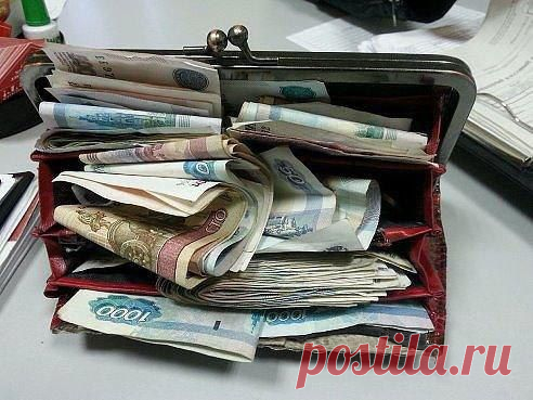 Вот таким должен быть кошелек у женщины.