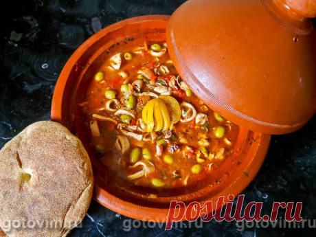 Кальмары в томатном соусе с оливками по-мароккански.