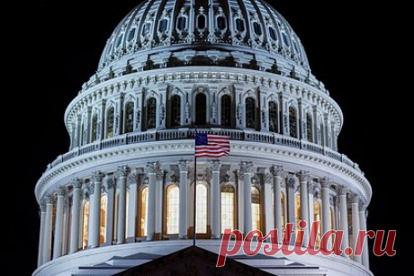 В Конгрессе США заявили о решении по импичменту Байдена. Решение по импичменту президента США Джо Байдена скоро будет принято. Об этом заявил спикер Палаты представителей Майк Джонсон, передает британская газета The Guardian. Расследование на предмет возможного импичмента Байдена было инициировано предыдущим спикером палаты Кевином Маккарти.