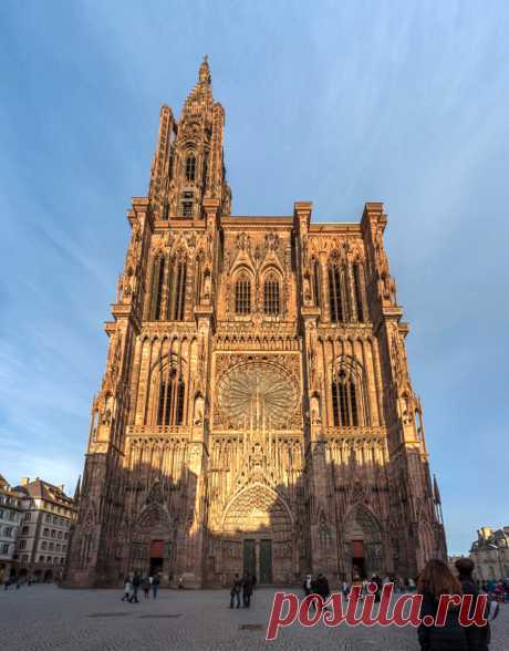 Страсбургский собор-один из самых красивых католических храмов в мире.