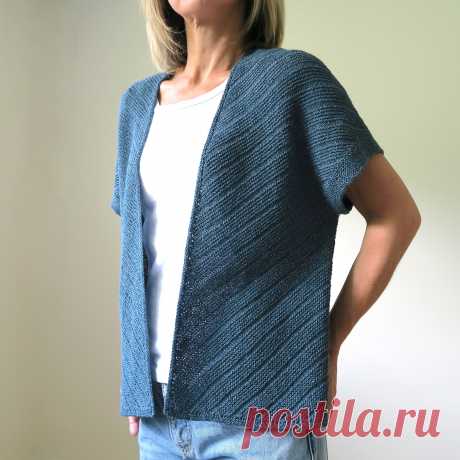 Ravelry: Tailfeather pattern by Heidi Kirrmaier