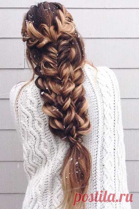 40 Adorable Braided Hairstyles You will Love
Dyed hair in silver and beach waves are already an awesome pair.
