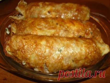 Итальянская мясная закуска "Бризоли"
Надо взять:
● Куриный фарш – 400 г
● Яйца – 6 штук
● Молоко – 6 столовых ложек 
● Майонез – около столовой ложки
● Соль, перец, приправа для курицы.
Для начинки:
● шампиньоны (можно использовать вместо шампиньонов небольшой соленый или маринованный огурчик, но я делала с шампиньонами)
Приготовление: