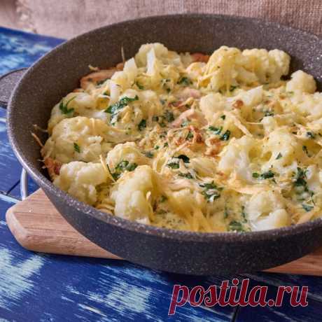 Запеканка/омлет из цветной капусты с куриным филе 







Сегодня в супермаркете мне на глаза попалась прекрасная свежая цветная капуста. Сразу вспомнилось лето, изобилие свежих домашних овощей и молодой зелени.
Вопрос покупать ли капусту не стоял. О…