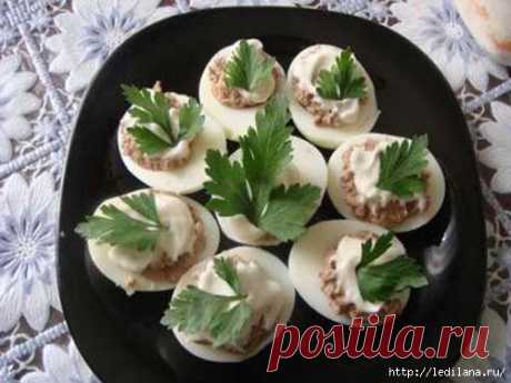 Яйца, фаршированные печенью