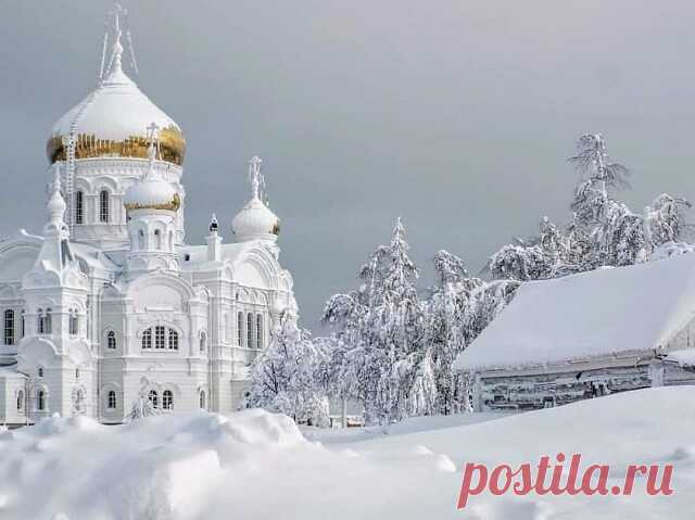 Белогорский Свято-Николаевский мужской монастырь (Пермский край)

Расположен на Белой горе в Пермском крае, которую раньше называли 