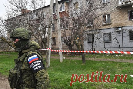 В Мелитополе сообщили об использовании ВСУ кассетных боеприпасов. Вооруженные силы Украины (ВСУ) нанесли удар по Мелитополю, используя запрещенные кассетные боеприпасы. Об этом сообщили в официальном аккаунте администрации города в Telegram. По данным пресс-службы администрации, украинские военнослужащие вели огонь с помощью реактивных систем залпового огня (РСЗО) HIMARS и «Ольха».