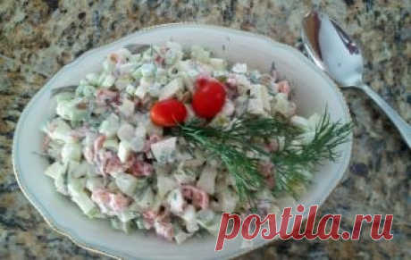 Салат с семгой и свежим огурцом